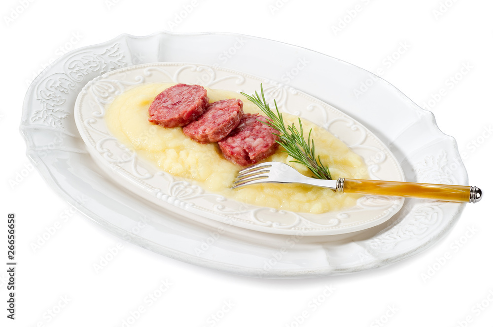 slice sausage with mashed potatoes-pure' di patate con cotechino slice sausage with mashed potatoes-pure' di patate con cotechino