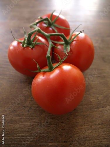 Vier Tomaten