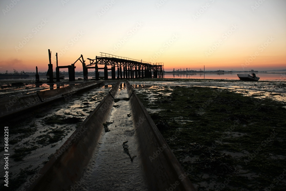 Obraz premium Old wharf from the shipyard