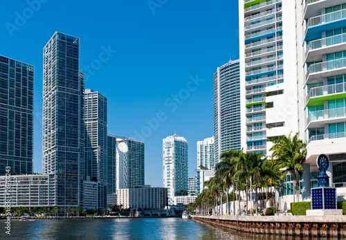 Miami River Condos © tomalu