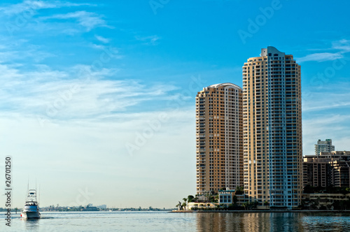 Miami Brickell Key Apartments © tomalu