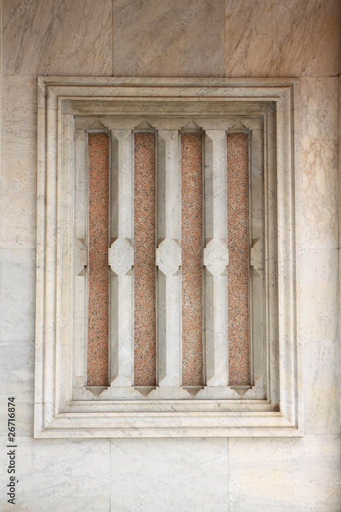 Obraz premium Window frame on the temple wall