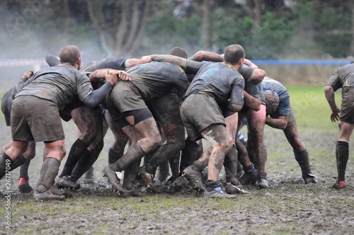 boue sur le stade de rugby