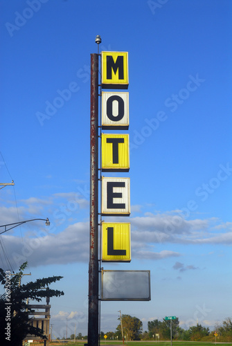 Old Motel sign