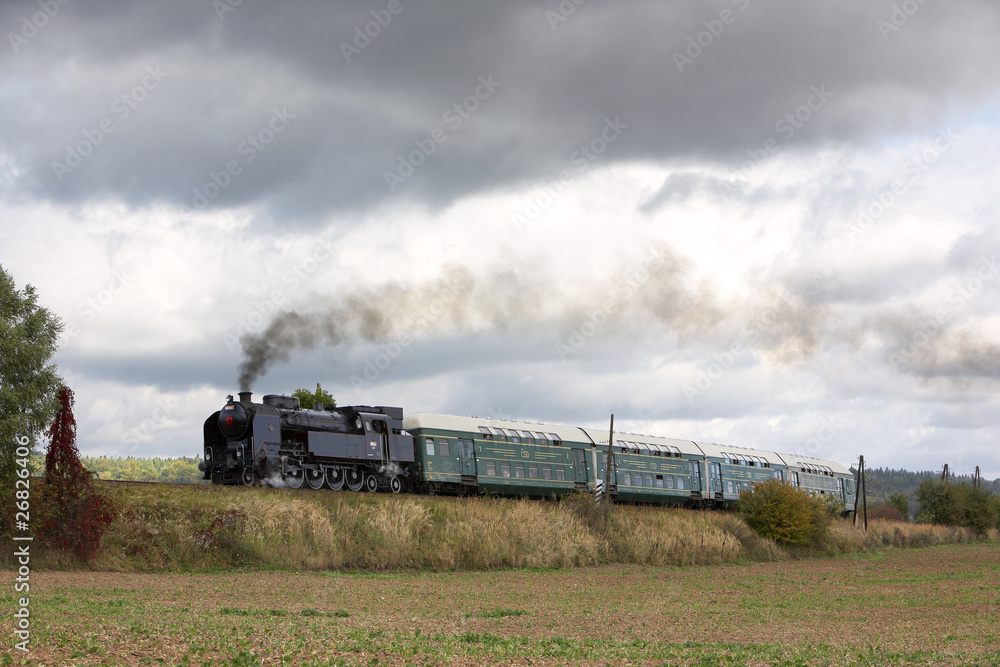 Obraz premium steam train (464.102), Prague - Luzna u Rakovnika, Czech Republi