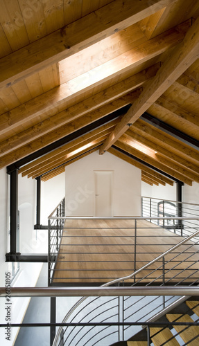 architettura moderna, attico vuoto