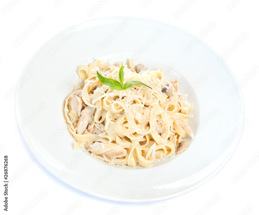 Chicken fettuccine pasta is ready to eat