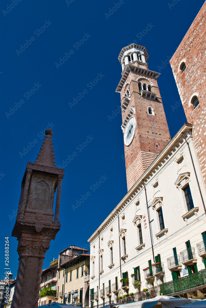 Piazza Erbe in Verona