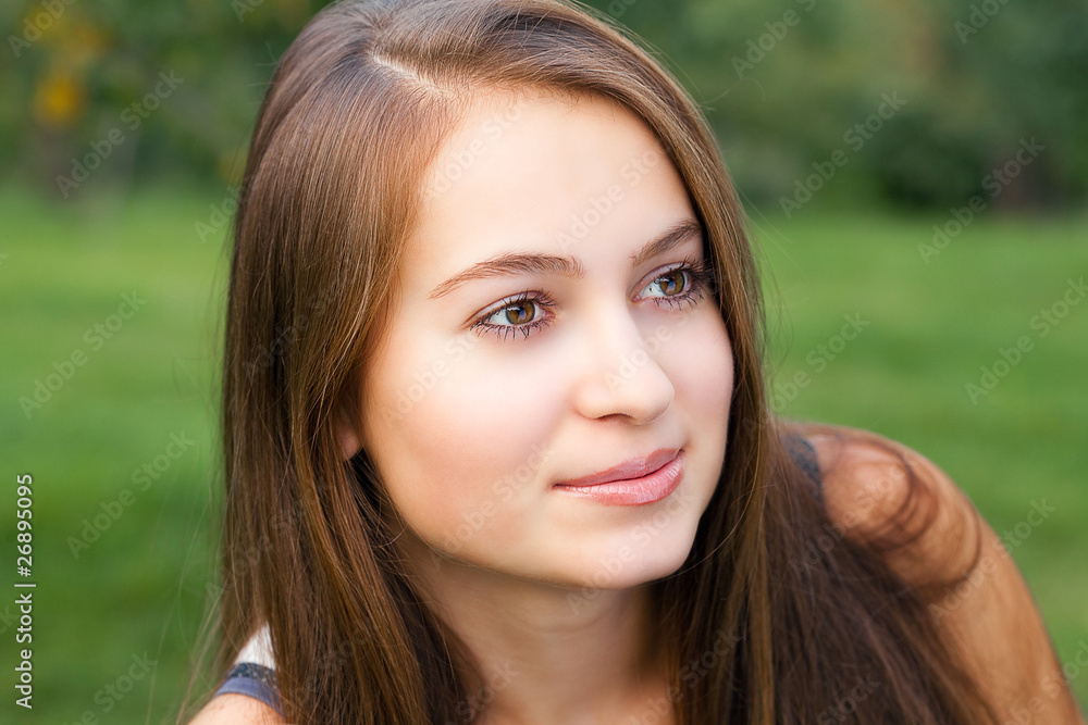 portrait of beautiful teenager  women outdoor