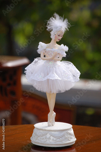 Dancing doll