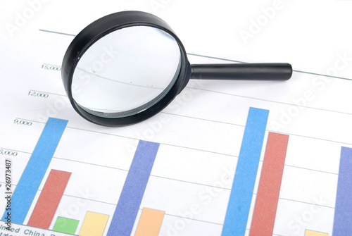 Eyeglasses and trend graph