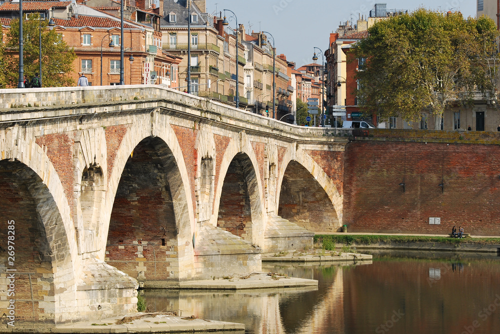 Garonne et Pont Neuf à Toulouse