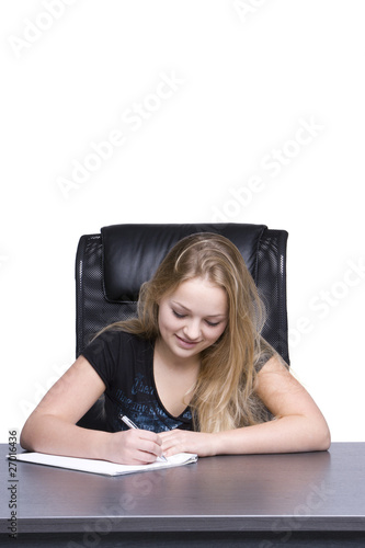 Frau am Schreibtisch