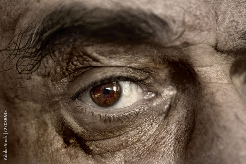 Augenpartie eines alten Mannes © Imaginis