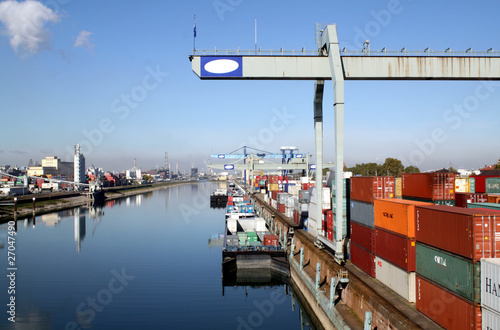 Container-Hafen III photo