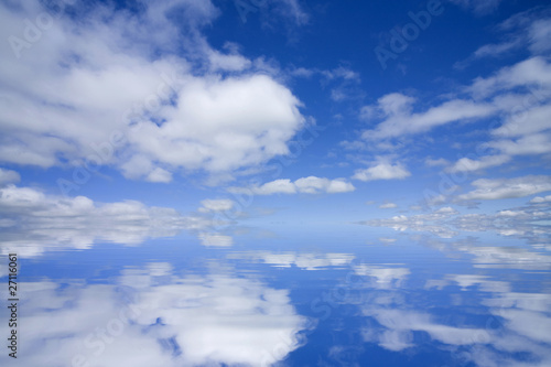 Fototapeta Naklejka Na Ścianę i Meble -  Reflection sky.
