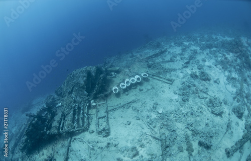 Wrecked remains of the cargo (toilets) of the Yolanda shipwreck. © caan2gobelow