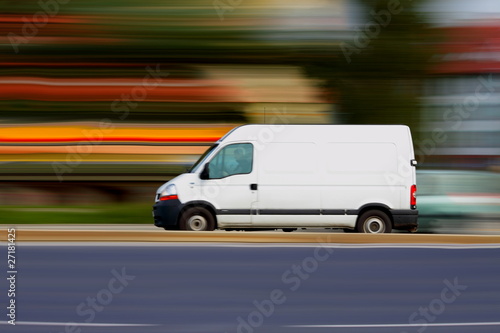 Speedy white van