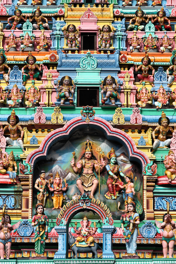 Singapore - famous Sri Veeramakaliamman temple