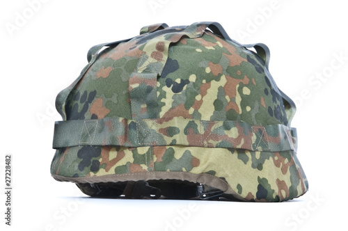 Stahlhelm mit Überzug