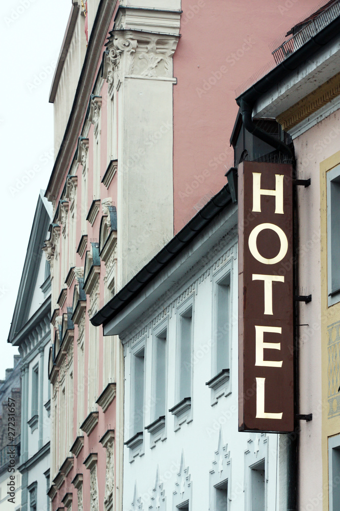 Naklejka premium Hotel in der Stadtmitte
