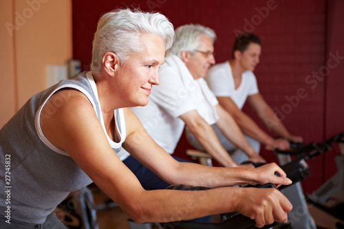 Spinning-Kurs im Fitnesscenter