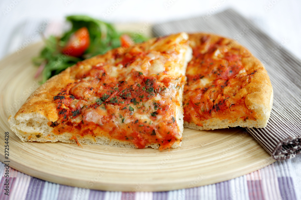 Deep Cheese and Tomato Pizza Deep Cheese and Tomato Pizza