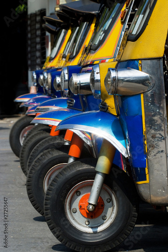 Tuk-tuk taxis in Bangkok © Thor Jorgen Udvang