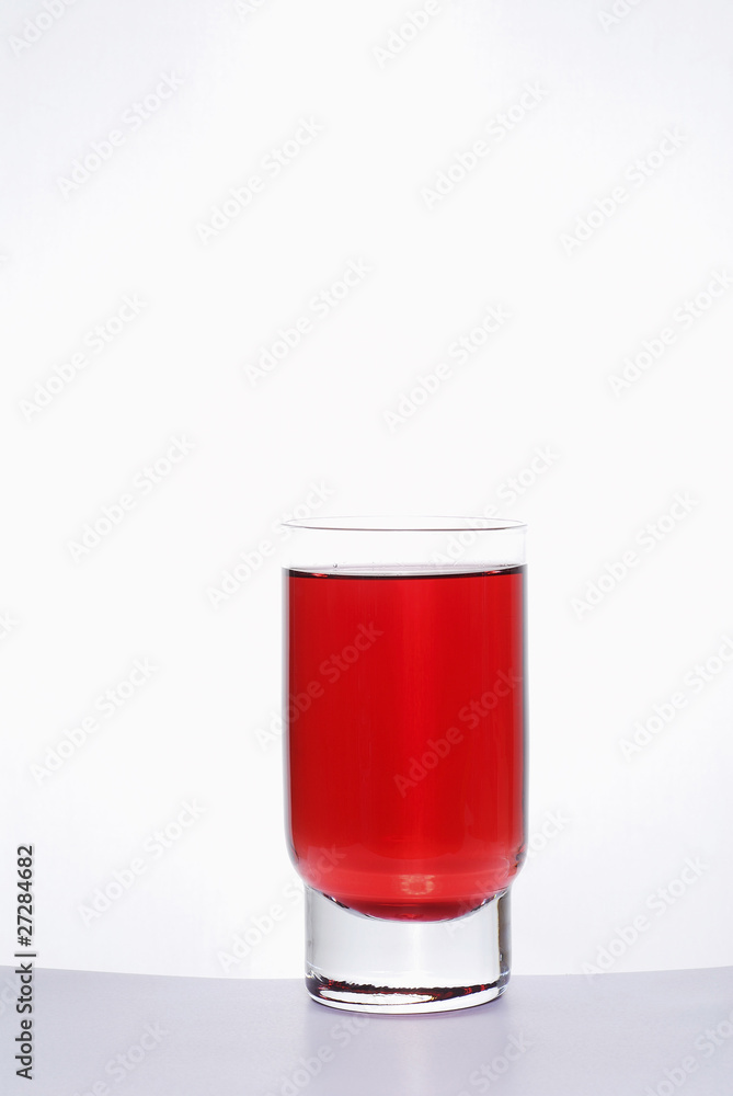 Verre de sirop de grenadine Stock Photo | Adobe Stock