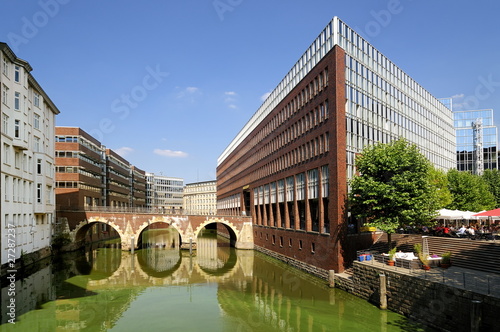 Hamburg Fleetinsel mit Fleethof und Ellerntorsbrücke photo