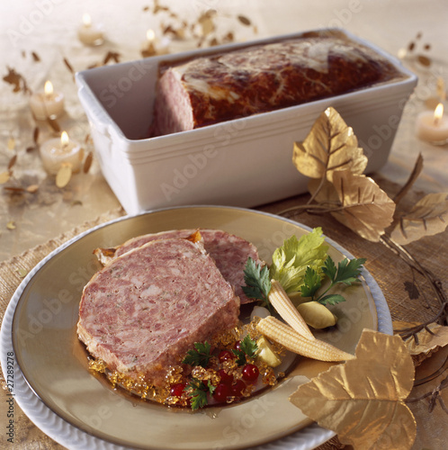 Bild auf Leinwand Terrine de sanglier