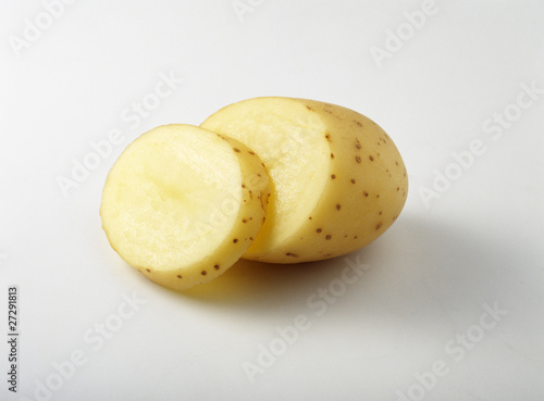 Pomme de terre coupée en lamelles photo