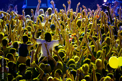 Obraz na płótnie public in yellow spotlight