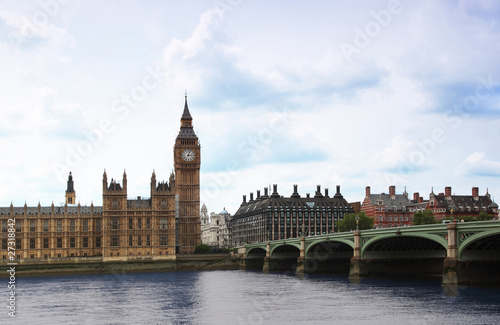 Westminster Bridge with Big Ben clock tower in London © Pavel Losevsky