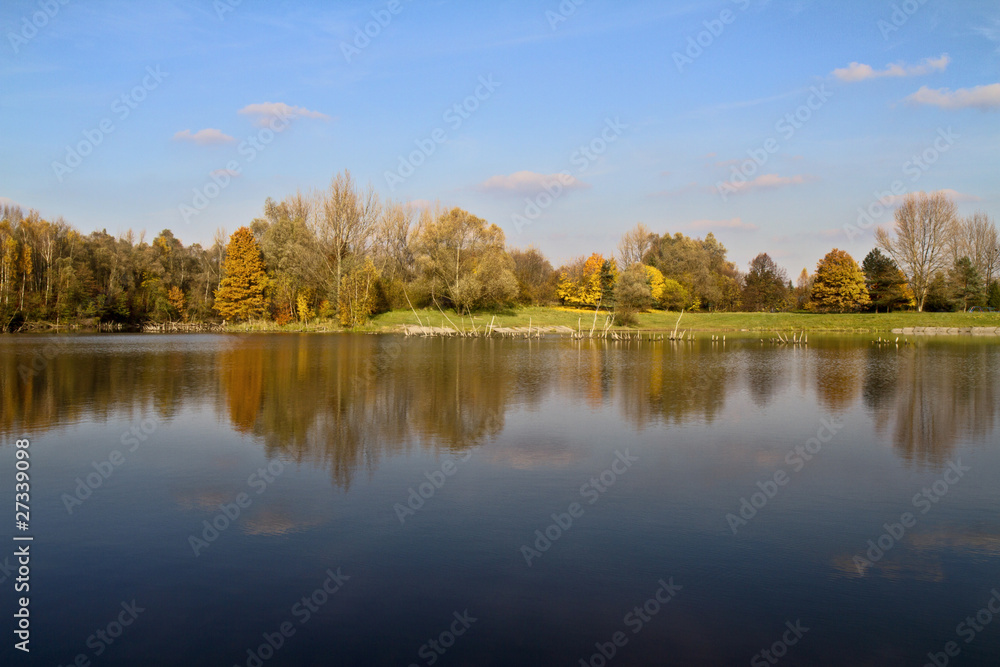 Autumn and lake