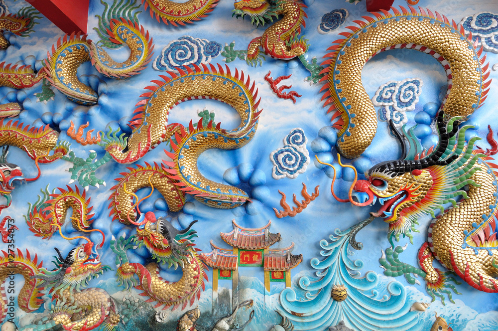 Obraz premium Dragon stucco on wall