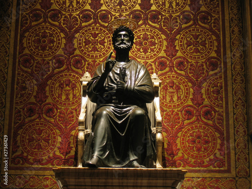Saint Peter statue