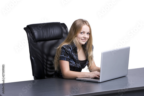 Mädchen am Laptop