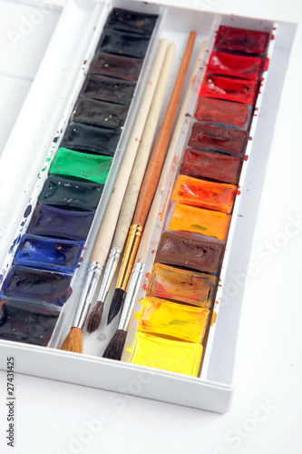 A pack of watercolour paint