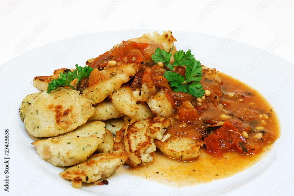 Kaninchenbraten mit Semmelknödeln Kaninchenbraten mit Semmelknödeln