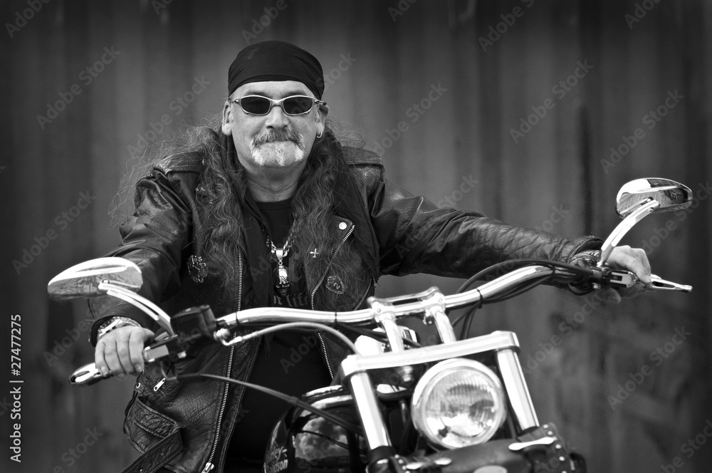 Old Cool Biker Stock Foto Adobe Stock old-cool-biker-stock-foto-adobe-stock