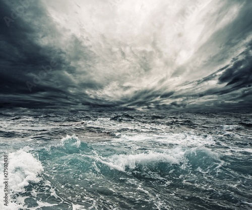 Fototapeta Naklejka Na Ścianę i Meble -  Ocean storm