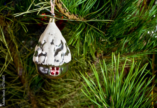 Christmas-tree decorations photo