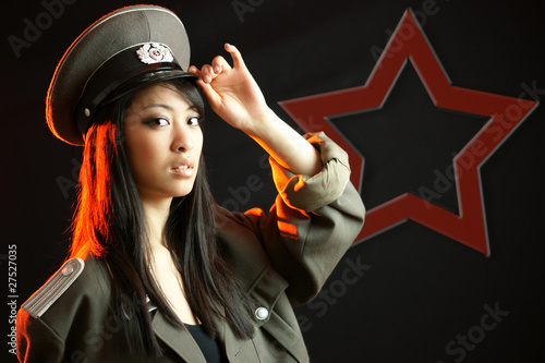 Asiatische Offizierin Soldatin soldat nordkorea photo