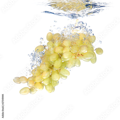 grapes splash