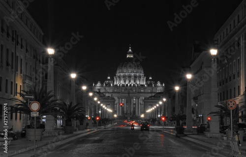 Vaticano,Via Conciliazione de noche © StockPhotoAstur