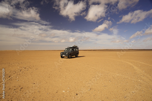 Fuoristrada nel deserto tunisino
