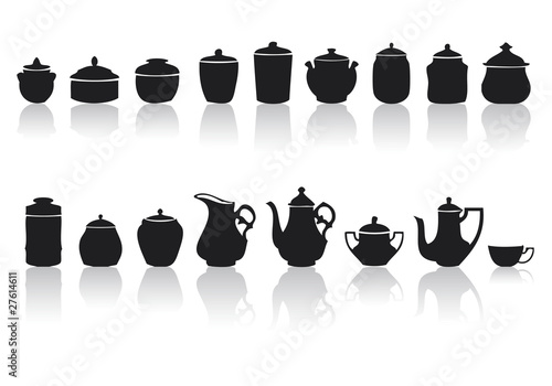 set di barattoli, ceramiche e brocche varie