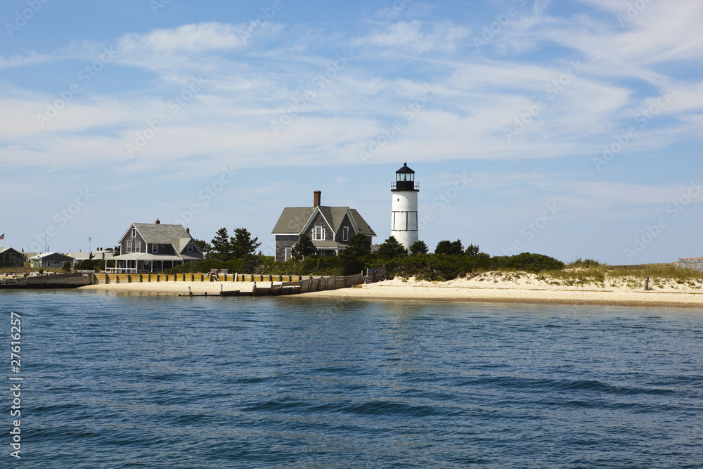 cape cod: houses by the sea