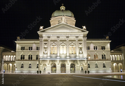 Bundeshaus / Palais Fédéral / Palazzo Federale